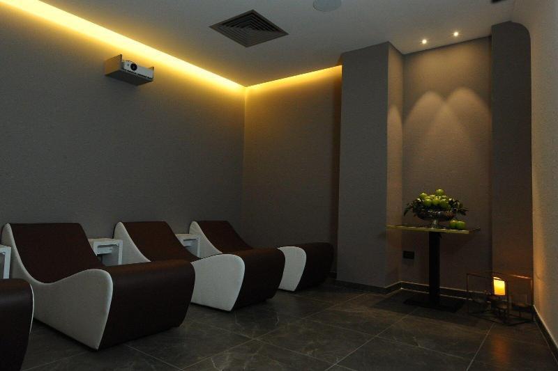 Hotel Up Wellness & Spa Foggia Ngoại thất bức ảnh