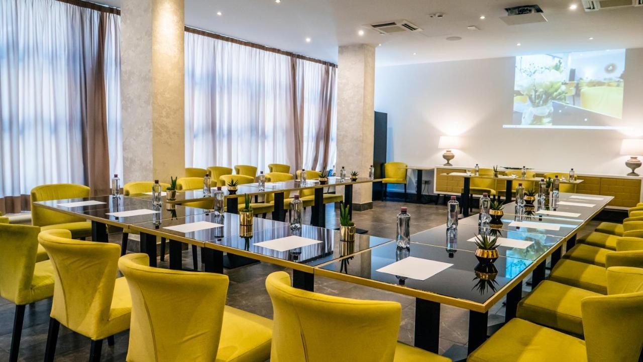 Hotel Up Wellness & Spa Foggia Ngoại thất bức ảnh