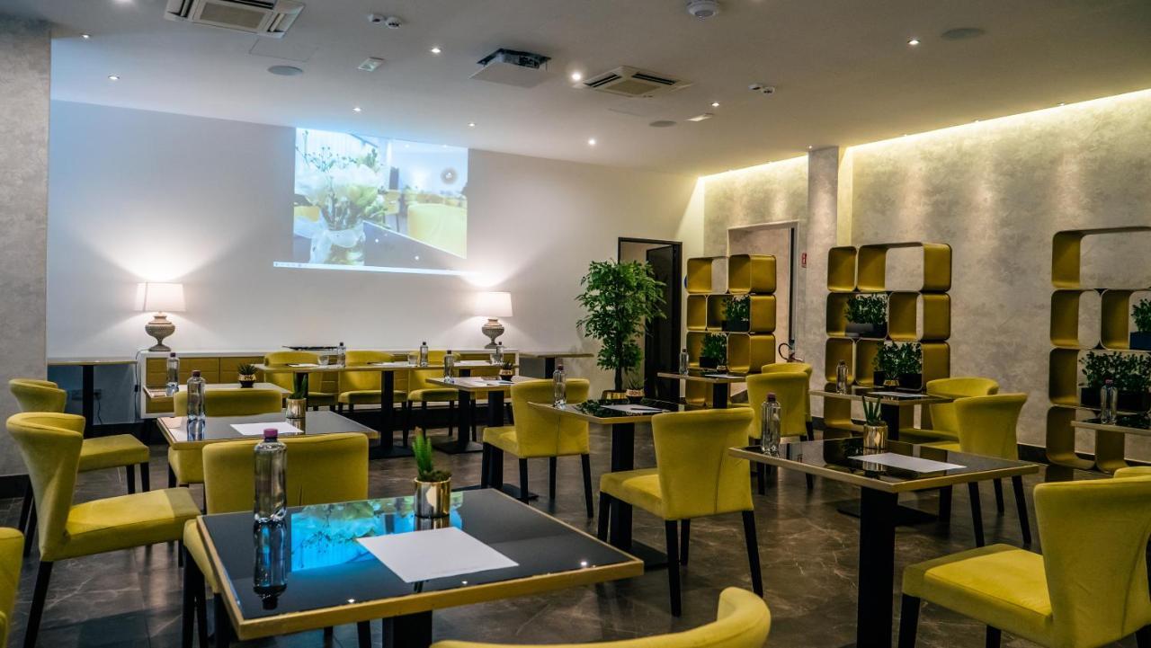 Hotel Up Wellness & Spa Foggia Ngoại thất bức ảnh